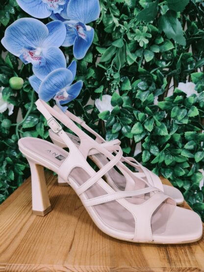 SANDALIA TIRAS PIEL ROSA ONLYE